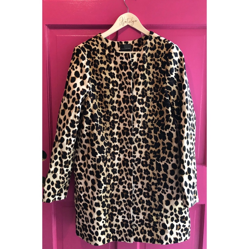 The Limited Medium tall New Coat Cheetah print
